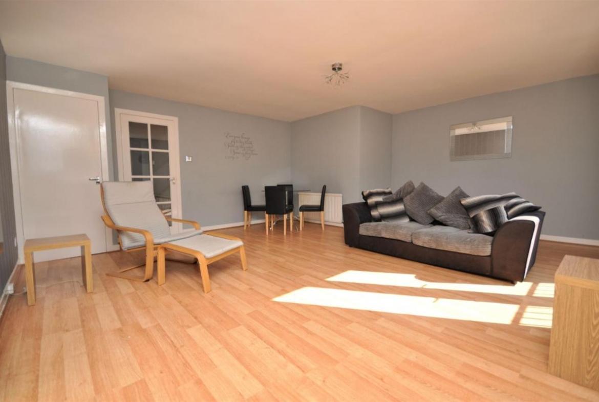 No 11 3 Bed Serviced Appartment Town Centre Girvan Bagian luar foto