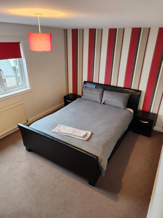 No 11 3 Bed Serviced Appartment Town Centre Girvan Bagian luar foto